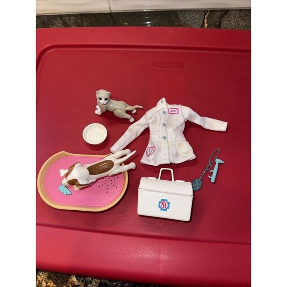 *VINTAGE 1996‎ PET DOCTOR veterinarian, BARBIE  STETHOSCOPE JACKET